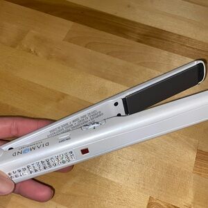 Ultra thin Babybliss Pro flat iron